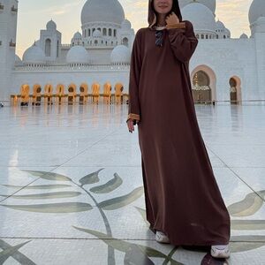 Traditional Hooded Brown Kaftan with Gold Trim - Size 52